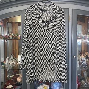 The Limited Black and White LS Shirt XL